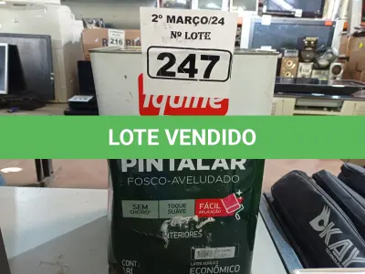 LOTE 247 - 01 LATA DE TINTA IQUINE PINTALAR FOSCO AVELUDADO 18L NA COR VERDE PISCINA. (NO ESTADO) ATENÇÃO! FAZER A VISITAÇÃO ANTES DE ARREMATAR, NÃO SABEMOS SE FUNCIONA. LEILÃO NÃO TEM GARANTIA E NEM DEVOLUÇÃO, SUJEITO A POSSÍVEIS AVARIAS VISÍVEIS/OCULTAS E/OU AUSÊNCIA DE COMPONENTES.