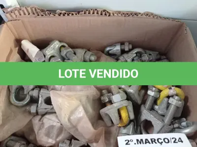 LOTE 343 - 01 LOTE COM VÁRIOS CLIPS PARA CABO DE AÇO. (NO ESTADO) ATENÇÃO! FAZER A VISITAÇÃO ANTES DE ARREMATAR, NÃO SABEMOS SE FUNCIONA. LEILÃO NÃO TEM GARANTIA E NEM DEVOLUÇÃO, SUJEITO A POSSÍVEIS AVARIAS VISÍVEIS/OCULTAS E/OU AUSÊNCIA DE COMPONENTES.