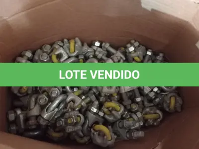 LOTE 440 - 01 LOTE COM VÁRIOS CLIPS PARA CABO DE AÇO. (NO ESTADO) ATENÇÃO! FAZER A VISITAÇÃO ANTES DE ARREMATAR, NÃO SABEMOS SE FUNCIONA. LEILÃO NÃO TEM GARANTIA E NEM DEVOLUÇÃO, SUJEITO A POSSÍVEIS AVARIAS VISÍVEIS/OCULTAS E/OU AUSÊNCIA DE COMPONENTES.