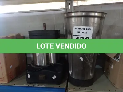 LOTE 430 - 01 LIQUIDIFICADOR INDUSTRIAL MARCA SKYMSEN. (NO ESTADO) ATENÇÃO! FAZER A VISITAÇÃO ANTES DE ARREMATAR, NÃO SABEMOS SE FUNCIONA. LEILÃO NÃO TEM GARANTIA E NEM DEVOLUÇÃO, SUJEITO A POSSÍVEIS AVARIAS VISÍVEIS/OCULTAS E/OU AUSÊNCIA DE COMPONENTES.