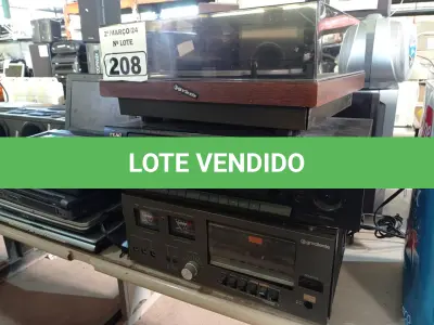 LOTE 208 - 02 STÉREO CASSETE DECK E 01 TOCA DISCOS MARCAS E MODELOS DIVERSOS (NO ESTADO) ATENÇÃO! FAZER A VISITAÇÃO ANTES DE ARREMATAR, NÃO SABEMOS SE FUNCIONA. LEILÃO NÃO TEM GARANTIA E NEM DEVOLUÇÃO, SUJEITO A POSSÍVEIS AVARIAS VISÍVEIS/OCULTAS E/OU AUSÊNCIA DE COMPONENTES.
