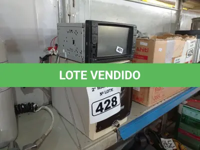 LOTE 428 - 01 CENTRAL MULTIMIDIA E 01 SUBWOOFER. (NO ESTADO) ATENÇÃO! FAZER A VISITAÇÃO ANTES DE ARREMATAR, NÃO SABEMOS SE FUNCIONA. LEILÃO NÃO TEM GARANTIA E NEM DEVOLUÇÃO, SUJEITO A POSSÍVEIS AVARIAS VISÍVEIS/OCULTAS E/OU AUSÊNCIA DE COMPONENTES.