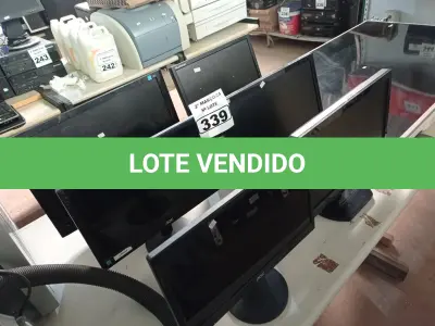 LOTE 339 - 06 MONITORES MARCAS E MODELOS DIVERSOS PARA RETIRADA DE PEÇAS. (NO ESTADO) ATENÇÃO! FAZER A VISITAÇÃO ANTES DE ARREMATAR, NÃO SABEMOS SE FUNCIONA. LEILÃO NÃO TEM GARANTIA E NEM DEVOLUÇÃO, SUJEITO A POSSÍVEIS AVARIAS VISÍVEIS/OCULTAS E/OU AUSÊNCIA DE COMPONENTES.
