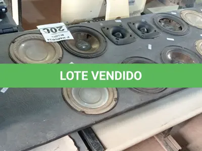 LOTE 206 - 01 TAMPÃO DE SOM AUTOMOTIVO. (NO ESTADO) ATENÇÃO! FAZER A VISITAÇÃO ANTES DE ARREMATAR, NÃO SABEMOS SE FUNCIONA. LEILÃO NÃO TEM GARANTIA E NEM DEVOLUÇÃO, SUJEITO A POSSÍVEIS AVARIAS VISÍVEIS/OCULTAS E/OU AUSÊNCIA DE COMPONENTES.