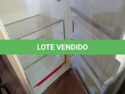 LOTE 461 - 01 GELADEIRA MARCA PROSDÓCIMO 220V.  (NO ESTADO) ATENÇÃO! FAZER A VISITAÇÃO ANTES DE ARREMATAR, NÃO SABEMOS SE FUNCIONA. LEILÃO NÃO TEM GARANTIA E NEM DEVOLUÇÃO, SUJEITO A POSSÍVEIS AVARIAS VISÍVEIS/OCULTAS E/OU AUSÊNCIA DE COMPONENTES.
