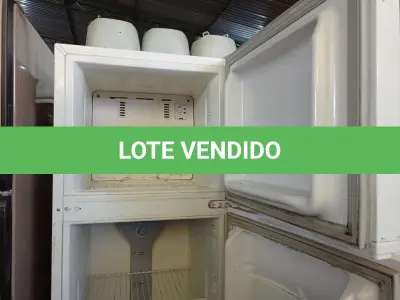 LOTE 466 - 01 GELADEIRA MARCA CÔNSUL 220V. (NO ESTADO) ATENÇÃO! FAZER A VISITAÇÃO ANTES DE ARREMATAR, NÃO SABEMOS SE FUNCIONA. LEILÃO NÃO TEM GARANTIA E NEM DEVOLUÇÃO, SUJEITO A POSSÍVEIS AVARIAS VISÍVEIS/OCULTAS E/OU AUSÊNCIA DE COMPONENTES.