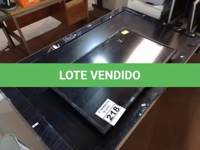 LOTE 218 - 02 TV’S MARCAS E MODELOS DIVERSOS PARA RETIRADA DE PEÇAS. (NO ESTADO) ATENÇÃO! FAZER A VISITAÇÃO ANTES DE ARREMATAR, NÃO SABEMOS SE FUNCIONA. LEILÃO NÃO TEM GARANTIA E NEM DEVOLUÇÃO, SUJEITO A POSSÍVEIS AVARIAS VISÍVEIS/OCULTAS E/OU AUSÊNCIA DE COMPONENTES.