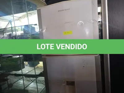LOTE 305 - 01 GELADEIRA MARCA BRASTEMP 220V. (NO ESTADO) ATENÇÃO! FAZER A VISITAÇÃO ANTES DE ARREMATAR, NÃO SABEMOS SE FUNCIONA. LEILÃO NÃO TEM GARANTIA E NEM DEVOLUÇÃO, SUJEITO A POSSÍVEIS AVARIAS VISÍVEIS/OCULTAS E/OU AUSÊNCIA DE COMPONENTES.