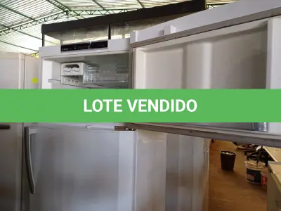 LOTE 311 - 01 GELADEIRA MARCA BOSCH 127V. (NO ESTADO) ATENÇÃO! FAZER A VISITAÇÃO ANTES DE ARREMATAR, NÃO SABEMOS SE FUNCIONA. LEILÃO NÃO TEM GARANTIA E NEM DEVOLUÇÃO, SUJEITO A POSSÍVEIS AVARIAS VISÍVEIS/OCULTAS E/OU AUSÊNCIA DE COMPONENTES.