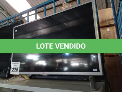 LOTE 226 - 01 TV LG 32” POL PARA RETIRADA DE PEÇAS. (NO ESTADO) ATENÇÃO! FAZER A VISITAÇÃO ANTES DE ARREMATAR, NÃO SABEMOS SE FUNCIONA. LEILÃO NÃO TEM GARANTIA E NEM DEVOLUÇÃO, SUJEITO A POSSÍVEIS AVARIAS VISÍVEIS/OCULTAS E/OU AUSÊNCIA DE COMPONENTES.