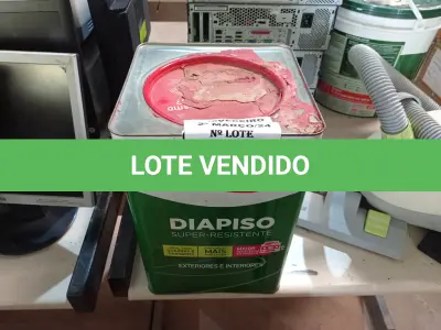 LOTE 221 - 01 LATA DE TINTA IQUINE DIAPISO NA COR VERMELHA. (NO ESTADO) ATENÇÃO! FAZER A VISITAÇÃO ANTES DE ARREMATAR, NÃO SABEMOS SE FUNCIONA. LEILÃO NÃO TEM GARANTIA E NEM DEVOLUÇÃO, SUJEITO A POSSÍVEIS AVARIAS VISÍVEIS/OCULTAS E/OU AUSÊNCIA DE COMPONENTES.