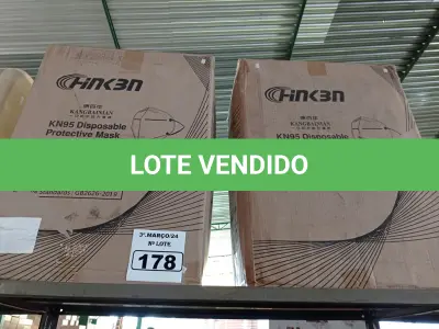 LOTE 178 - 01 LOTE COM GRANDE QUANTIDADE DE MASCARAS DE PROTEÇÃO. (NO ESTADO) ATENÇÃO! FAZER A VISITAÇÃO ANTES DE ARREMATAR, NÃO SABEMOS SE FUNCIONA. LEILÃO NÃO TEM GARANTIA E NEM DEVOLUÇÃO, SUJEITO A POSSÍVEIS AVARIAS VISÍVEIS/OCULTAS E/OU AUSÊNCIA DE COMPONENTES.