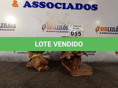 LOTE 055 - 02 ESCULTURAS. (NO ESTADO) ATENÇÃO! FAZER A VISITAÇÃO ANTES DE ARREMATAR, NÃO SABEMOS SE FUNCIONA. LEILÃO NÃO TEM GARANTIA E NEM DEVOLUÇÃO, SUJEITO A POSSÍVEIS AVARIAS VISÍVEIS/OCULTAS E/OU AUSÊNCIA DE COMPONENTES.