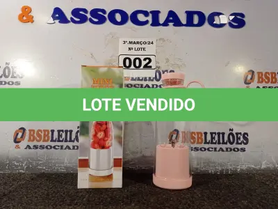 LOTE 002 - 01 LIQUIDIFICADOR PORTÁTIL. (NO ESTADO) ATENÇÃO! FAZER A VISITAÇÃO ANTES DE ARREMATAR, NÃO SABEMOS SE FUNCIONA. LEILÃO NÃO TEM GARANTIA E NEM DEVOLUÇÃO, SUJEITO A POSSÍVEIS AVARIAS VISÍVEIS/OCULTAS E/OU AUSÊNCIA DE COMPONENTES.