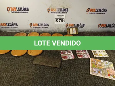 LOTE 079 - 01 LOTE COM OBJETOS DECORATIVOS DIVERSOS. (NO ESTADO) ATENÇÃO! FAZER A VISITAÇÃO ANTES DE ARREMATAR, NÃO SABEMOS SE FUNCIONA. LEILÃO NÃO TEM GARANTIA E NEM DEVOLUÇÃO, SUJEITO A POSSÍVEIS AVARIAS VISÍVEIS/OCULTAS E/OU AUSÊNCIA DE COMPONENTES.