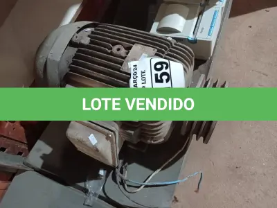 LOTE 159 - 01 MOTOR ELÉTRICO. (NO ESTADO) ATENÇÃO! FAZER A VISITAÇÃO ANTES DE ARREMATAR, NÃO SABEMOS SE FUNCIONA. LEILÃO NÃO TEM GARANTIA E NEM DEVOLUÇÃO, SUJEITO A POSSÍVEIS AVARIAS VISÍVEIS/OCULTAS E/OU AUSÊNCIA DE COMPONENTES.