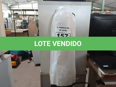LOTE 157 - 01 TENDA GAZEBO 3X3. (NO ESTADO) ATENÇÃO! FAZER A VISITAÇÃO ANTES DE ARREMATAR, NÃO SABEMOS SE FUNCIONA. LEILÃO NÃO TEM GARANTIA E NEM DEVOLUÇÃO, SUJEITO A POSSÍVEIS AVARIAS VISÍVEIS/OCULTAS E/OU AUSÊNCIA DE COMPONENTES.