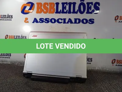LOTE 106 - 01 NOTEBOOK MARCA VECTOR. (NO ESTADO) ATENÇÃO! FAZER A VISITAÇÃO ANTES DE ARREMATAR, NÃO SABEMOS SE FUNCIONA. LEILÃO NÃO TEM GARANTIA E NEM DEVOLUÇÃO, SUJEITO A POSSÍVEIS AVARIAS VISÍVEIS/OCULTAS E/OU AUSÊNCIA DE COMPONENTES.