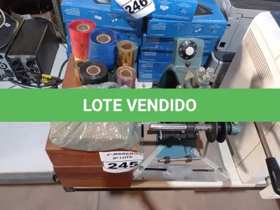 LOTE 245 - 01 MÁQUINA PARA TIPOGRAFIA COM ACESSÓRIOS. (NO ESTADO) ATENÇÃO! FAZER A VISITAÇÃO ANTES DE ARREMATAR, NÃO SABEMOS SE FUNCIONA. LEILÃO NÃO TEM GARANTIA E NEM DEVOLUÇÃO, SUJEITO A POSSÍVEIS AVARIAS VISÍVEIS/OCULTAS E/OU AUSÊNCIA DE COMPONENTES.