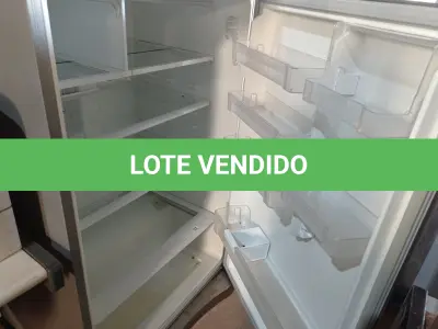 LOTE 255 - 01 GELADEIRA MARCA ELECTROLUX 220V. (NO ESTADO) ATENÇÃO! FAZER A VISITAÇÃO ANTES DE ARREMATAR, NÃO SABEMOS SE FUNCIONA. LEILÃO NÃO TEM GARANTIA E NEM DEVOLUÇÃO, SUJEITO A POSSÍVEIS AVARIAS VISÍVEIS/OCULTAS E/OU AUSÊNCIA DE COMPONENTES.