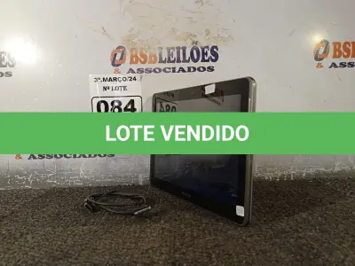 LOTE 084 - 01 TABLET SAMSUNG TAB2 TELA 10” COM CABO. (NO ESTADO) ATENÇÃO! FAZER A VISITAÇÃO ANTES DE ARREMATAR, NÃO SABEMOS SE FUNCIONA. LEILÃO NÃO TEM GARANTIA E NEM DEVOLUÇÃO, SUJEITO A POSSÍVEIS AVARIAS VISÍVEIS/OCULTAS E/OU AUSÊNCIA DE COMPONENTES.