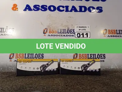 LOTE 011 - 02 LANTERNAS DE LONGO ALCANCE MODELO B-MAX. (NO ESTADO) ATENÇÃO! FAZER A VISITAÇÃO ANTES DE ARREMATAR, NÃO SABEMOS SE FUNCIONA. LEILÃO NÃO TEM GARANTIA E NEM DEVOLUÇÃO, SUJEITO A POSSÍVEIS AVARIAS VISÍVEIS/OCULTAS E/OU AUSÊNCIA DE COMPONENTES.