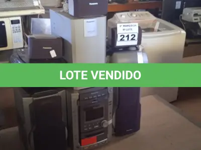 LOTE 212 - 03 APARELHOS DE SOM MARCAS E MODELOS DIVERSOS. (NO ESTADO) ATENÇÃO! FAZER A VISITAÇÃO ANTES DE ARREMATAR, NÃO SABEMOS SE FUNCIONA. LEILÃO NÃO TEM GARANTIA E NEM DEVOLUÇÃO, SUJEITO A POSSÍVEIS AVARIAS VISÍVEIS/OCULTAS E/OU AUSÊNCIA DE COMPONENTES.