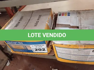 LOTE 202 - 02 CAIXAS DE SIKA TOP-100, REVESTIMENTO IMPERMEABILIZANTE SEMI-FLEXIVEL 18KG. (NO ESTADO) ATENÇÃO! FAZER A VISITAÇÃO ANTES DE ARREMATAR, NÃO SABEMOS SE FUNCIONA. LEILÃO NÃO TEM GARANTIA E NEM DEVOLUÇÃO, SUJEITO A POSSÍVEIS AVARIAS VISÍVEIS/OCULTAS E/OU AUSÊNCIA DE COMPONENTES.