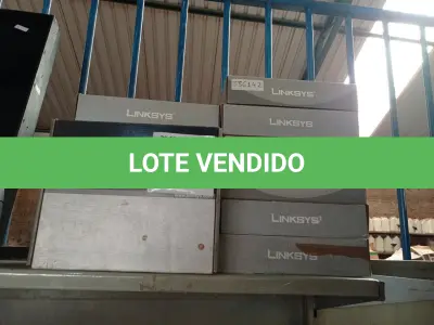 LOTE 211 - 12 ROTEADORES LINKSYS. (NO ESTADO) ATENÇÃO! FAZER A VISITAÇÃO ANTES DE ARREMATAR, NÃO SABEMOS SE FUNCIONA. LEILÃO NÃO TEM GARANTIA E NEM DEVOLUÇÃO, SUJEITO A POSSÍVEIS AVARIAS VISÍVEIS/OCULTAS E/OU AUSÊNCIA DE COMPONENTES.