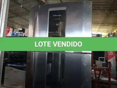 LOTE 255 - 01 GELADEIRA MARCA ELECTROLUX 220V. (NO ESTADO) ATENÇÃO! FAZER A VISITAÇÃO ANTES DE ARREMATAR, NÃO SABEMOS SE FUNCIONA. LEILÃO NÃO TEM GARANTIA E NEM DEVOLUÇÃO, SUJEITO A POSSÍVEIS AVARIAS VISÍVEIS/OCULTAS E/OU AUSÊNCIA DE COMPONENTES.