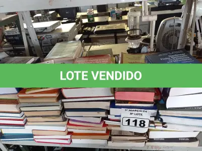 LOTE 118 - 01 LOTE COM LIVROS DIVERSOS. (NO ESTADO) ATENÇÃO! FAZER A VISITAÇÃO ANTES DE ARREMATAR, NÃO SABEMOS SE FUNCIONA. LEILÃO NÃO TEM GARANTIA E NEM DEVOLUÇÃO, SUJEITO A POSSÍVEIS AVARIAS VISÍVEIS/OCULTAS E/OU AUSÊNCIA DE COMPONENTES.