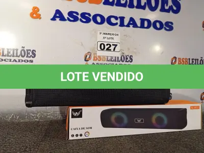 LOTE 027 - 01 CAIXA DE SOM BLUETOOTH. (NO ESTADO) ATENÇÃO! FAZER A VISITAÇÃO ANTES DE ARREMATAR, NÃO SABEMOS SE FUNCIONA. LEILÃO NÃO TEM GARANTIA E NEM DEVOLUÇÃO, SUJEITO A POSSÍVEIS AVARIAS VISÍVEIS/OCULTAS E/OU AUSÊNCIA DE COMPONENTES.