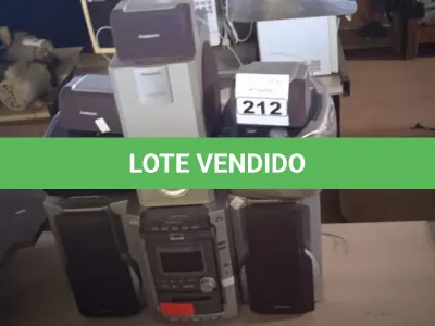 LOTE 212 - 03 APARELHOS DE SOM MARCAS E MODELOS DIVERSOS. (NO ESTADO) ATENÇÃO! FAZER A VISITAÇÃO ANTES DE ARREMATAR, NÃO SABEMOS SE FUNCIONA. LEILÃO NÃO TEM GARANTIA E NEM DEVOLUÇÃO, SUJEITO A POSSÍVEIS AVARIAS VISÍVEIS/OCULTAS E/OU AUSÊNCIA DE COMPONENTES.
