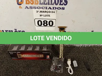 LOTE 080 - 02 MAQUINAS DE CORTAR CABELO. (NO ESTADO) ATENÇÃO! FAZER A VISITAÇÃO ANTES DE ARREMATAR, NÃO SABEMOS SE FUNCIONA. LEILÃO NÃO TEM GARANTIA E NEM DEVOLUÇÃO, SUJEITO A POSSÍVEIS AVARIAS VISÍVEIS/OCULTAS E/OU AUSÊNCIA DE COMPONENTES.
