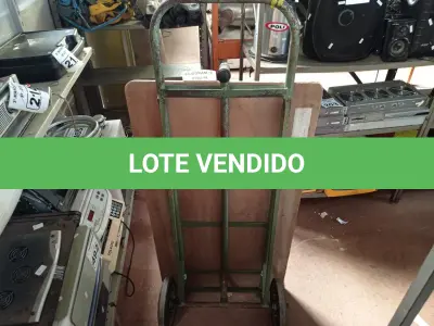 LOTE 210 - 01 CARRINHO PARA TRANSPORTE DE CARGAS. (NO ESTADO) ATENÇÃO! FAZER A VISITAÇÃO ANTES DE ARREMATAR, NÃO SABEMOS SE FUNCIONA. LEILÃO NÃO TEM GARANTIA E NEM DEVOLUÇÃO, SUJEITO A POSSÍVEIS AVARIAS VISÍVEIS/OCULTAS E/OU AUSÊNCIA DE COMPONENTES.