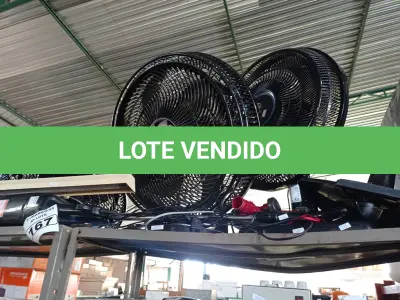 LOTE 167 - 01 LUMINÁRIA, 01 ASPIRADOR DE PÓ E VÁRIOS VENTILADORES MARCAS E MODELOS DIVERSOS. (NO ESTADO) ATENÇÃO! FAZER A VISITAÇÃO ANTES DE ARREMATAR, NÃO SABEMOS SE FUNCIONA. LEILÃO NÃO TEM GARANTIA E NEM DEVOLUÇÃO, SUJEITO A POSSÍVEIS AVARIAS VISÍVEIS/OCULTAS E/OU AUSÊNCIA DE COMPONENTES.