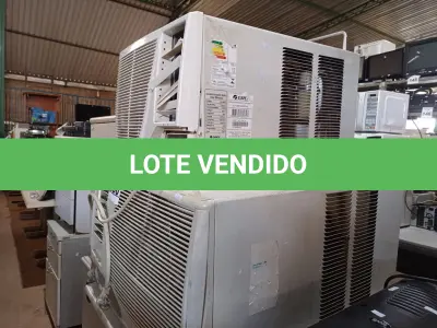 LOTE 266 - 02 AR-CONDICIONADO DE EMBUTIR. (NO ESTADO) ATENÇÃO! FAZER A VISITAÇÃO ANTES DE ARREMATAR, NÃO SABEMOS SE FUNCIONA. LEILÃO NÃO TEM GARANTIA E NEM DEVOLUÇÃO, SUJEITO A POSSÍVEIS AVARIAS VISÍVEIS/OCULTAS E/OU AUSÊNCIA DE COMPONENTES.