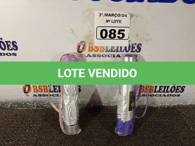 LOTE 085 - 02 GUARDA-CHUVAS PEQUENOS. (NO ESTADO) ATENÇÃO! FAZER A VISITAÇÃO ANTES DE ARREMATAR, NÃO SABEMOS SE FUNCIONA. LEILÃO NÃO TEM GARANTIA E NEM DEVOLUÇÃO, SUJEITO A POSSÍVEIS AVARIAS VISÍVEIS/OCULTAS E/OU AUSÊNCIA DE COMPONENTES.