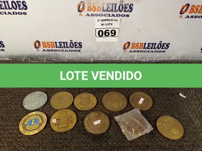 LOTE 069 - 01 LOTE COM VÁRIAS MEDALHAS COMEMORATIVAS DIVERSAS. (NO ESTADO) ATENÇÃO! FAZER A VISITAÇÃO ANTES DE ARREMATAR, NÃO SABEMOS SE FUNCIONA. LEILÃO NÃO TEM GARANTIA E NEM DEVOLUÇÃO, SUJEITO A POSSÍVEIS AVARIAS VISÍVEIS/OCULTAS E/OU AUSÊNCIA DE COMPONENTES.