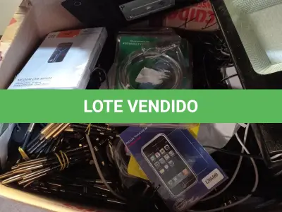 LOTE 134 - 01 LOTE COM MATERIAIS DIVERSOS. (NO ESTADO) ATENÇÃO! FAZER A VISITAÇÃO ANTES DE ARREMATAR, NÃO SABEMOS SE FUNCIONA. LEILÃO NÃO TEM GARANTIA E NEM DEVOLUÇÃO, SUJEITO A POSSÍVEIS AVARIAS VISÍVEIS/OCULTAS E/OU AUSÊNCIA DE COMPONENTES.