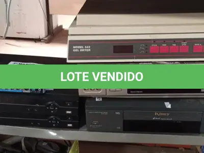 LOTE 200 - 02 DVR, 02 VIDEOCASSETES E 01 APARELHO BIORAD GEL DRYER. (NO ESTADO) ATENÇÃO! FAZER A VISITAÇÃO ANTES DE ARREMATAR, NÃO SABEMOS SE FUNCIONA. LEILÃO NÃO TEM GARANTIA E NEM DEVOLUÇÃO, SUJEITO A POSSÍVEIS AVARIAS VISÍVEIS/OCULTAS E/OU AUSÊNCIA DE COMPONENTES.