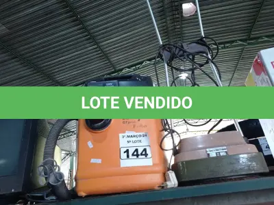 LOTE 144 - 02 ASPIRADORES DE PÓ E 01 ENCERADEIRA MARCAS E MODELOS DIVERSOS. (NO ESTADO) ATENÇÃO! FAZER A VISITAÇÃO ANTES DE ARREMATAR, NÃO SABEMOS SE FUNCIONA. LEILÃO NÃO TEM GARANTIA E NEM DEVOLUÇÃO, SUJEITO A POSSÍVEIS AVARIAS VISÍVEIS/OCULTAS E/OU AUSÊNCIA DE COMPONENTES.