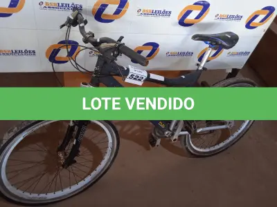 LOTE 522 - 01 BICICLETA COM QUADRO DE MOLA. (NO ESTADO) ATENÇÃO! FAZER A VISITAÇÃO ANTES DE ARREMATAR, NÃO SABEMOS SE FUNCIONA. LEILÃO NÃO TEM GARANTIA E NEM DEVOLUÇÃO, SUJEITO A POSSÍVEIS AVARIAS VISÍVEIS/OCULTAS E/OU AUSÊNCIA DE COMPONENTES.