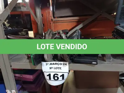 LOTE 161 - 01 LOTE COM GRAMPEADORES E PERIFÉRICOS DIVERSOS. (NO ESTADO) ATENÇÃO! FAZER A VISITAÇÃO ANTES DE ARREMATAR, NÃO SABEMOS SE FUNCIONA. LEILÃO NÃO TEM GARANTIA E NEM DEVOLUÇÃO, SUJEITO A POSSÍVEIS AVARIAS VISÍVEIS/OCULTAS E/OU AUSÊNCIA DE COMPONENTES.