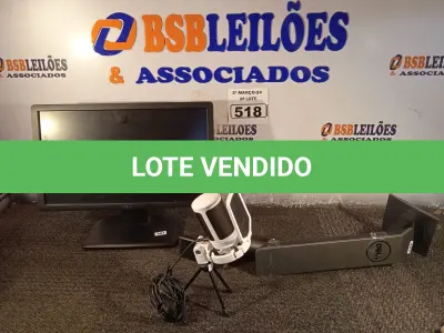 LOTE 518 - 01 MONITOR, 01 BASE E 01 MICROFONE. (NO ESTADO) ATENÇÃO! FAZER A VISITAÇÃO ANTES DE ARREMATAR, NÃO SABEMOS SE FUNCIONA. LEILÃO NÃO TEM GARANTIA E NEM DEVOLUÇÃO, SUJEITO A POSSÍVEIS AVARIAS VISÍVEIS/OCULTAS E/OU AUSÊNCIA DE COMPONENTES.