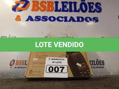 LOTE 007 - 01 RÁDIO COMUNICADOR. (NO ESTADO) ATENÇÃO! FAZER A VISITAÇÃO ANTES DE ARREMATAR, NÃO SABEMOS SE FUNCIONA. LEILÃO NÃO TEM GARANTIA E NEM DEVOLUÇÃO, SUJEITO A POSSÍVEIS AVARIAS VISÍVEIS/OCULTAS E/OU AUSÊNCIA DE COMPONENTES.