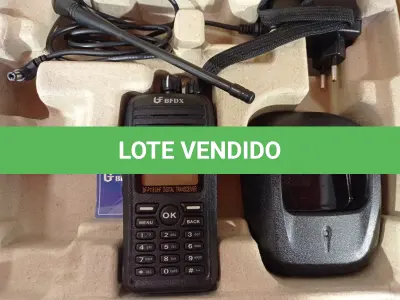 LOTE 029 - 01 RÁDIO COMUNICADOR. (NO ESTADO) ATENÇÃO! FAZER A VISITAÇÃO ANTES DE ARREMATAR, NÃO SABEMOS SE FUNCIONA. LEILÃO NÃO TEM GARANTIA E NEM DEVOLUÇÃO, SUJEITO A POSSÍVEIS AVARIAS VISÍVEIS/OCULTAS E/OU AUSÊNCIA DE COMPONENTES.