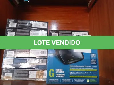 LOTE 219 - 12 ROTEADORES CISCO WRT54G2. (NO ESTADO) ATENÇÃO! FAZER A VISITAÇÃO ANTES DE ARREMATAR, NÃO SABEMOS SE FUNCIONA. LEILÃO NÃO TEM GARANTIA E NEM DEVOLUÇÃO, SUJEITO A POSSÍVEIS AVARIAS VISÍVEIS/OCULTAS E/OU AUSÊNCIA DE COMPONENTES.