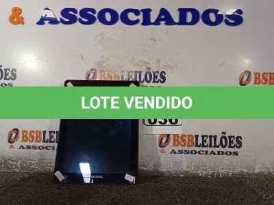 LOTE 036 - 01 TABLET MARCA POSITIVO. (NO ESTADO) ATENÇÃO! FAZER A VISITAÇÃO ANTES DE ARREMATAR, NÃO SABEMOS SE FUNCIONA. LEILÃO NÃO TEM GARANTIA E NEM DEVOLUÇÃO, SUJEITO A POSSÍVEIS AVARIAS VISÍVEIS/OCULTAS E/OU AUSÊNCIA DE COMPONENTES.