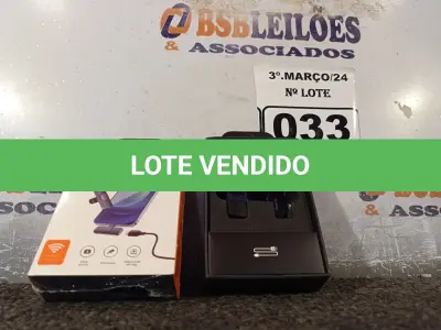 LOTE 033 - 02 MICROFONES DE LAPELA. (NO ESTADO) ATENÇÃO! FAZER A VISITAÇÃO ANTES DE ARREMATAR, NÃO SABEMOS SE FUNCIONA. LEILÃO NÃO TEM GARANTIA E NEM DEVOLUÇÃO, SUJEITO A POSSÍVEIS AVARIAS VISÍVEIS/OCULTAS E/OU AUSÊNCIA DE COMPONENTES.